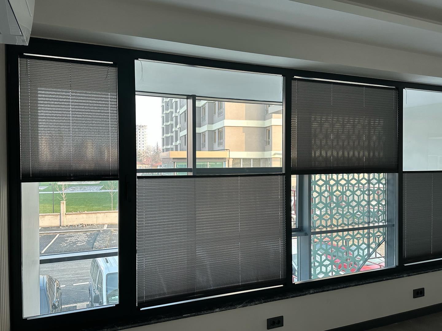 Jalvolin Plise Perde – Cam Balkon | Ofis, Mutfak, Salon